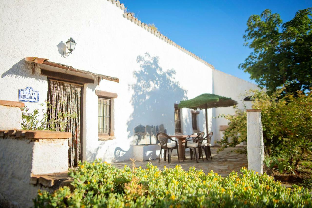 Cuevas De Rolando Guest House กวาดิกซ์ ภายนอก รูปภาพ