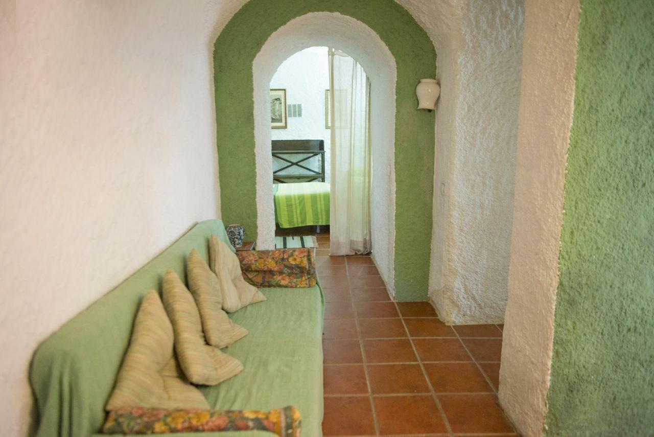Cuevas De Rolando Guest House กวาดิกซ์ ภายนอก รูปภาพ