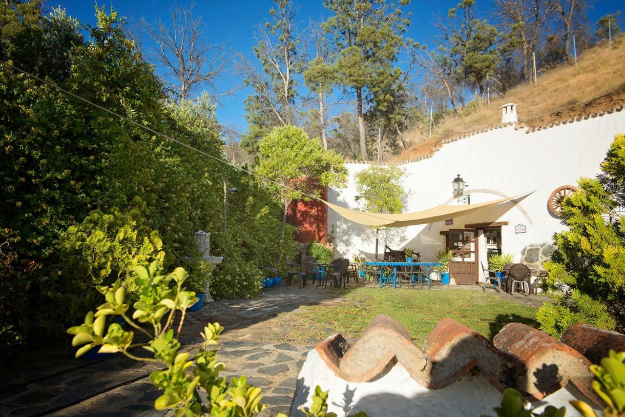 Cuevas De Rolando Guest House กวาดิกซ์ ภายนอก รูปภาพ