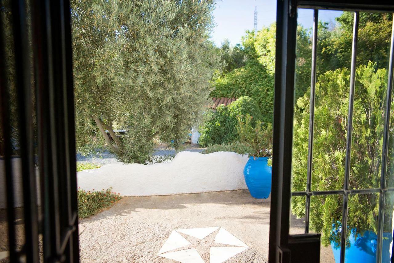 Cuevas De Rolando Guest House กวาดิกซ์ ภายนอก รูปภาพ