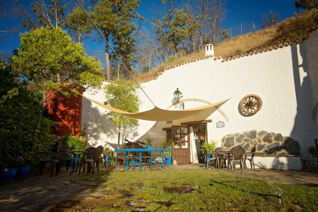 Cuevas De Rolando Guest House กวาดิกซ์ ภายนอก รูปภาพ