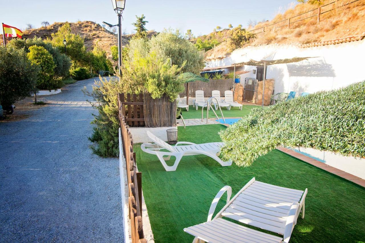 Cuevas De Rolando Guest House กวาดิกซ์ ภายนอก รูปภาพ